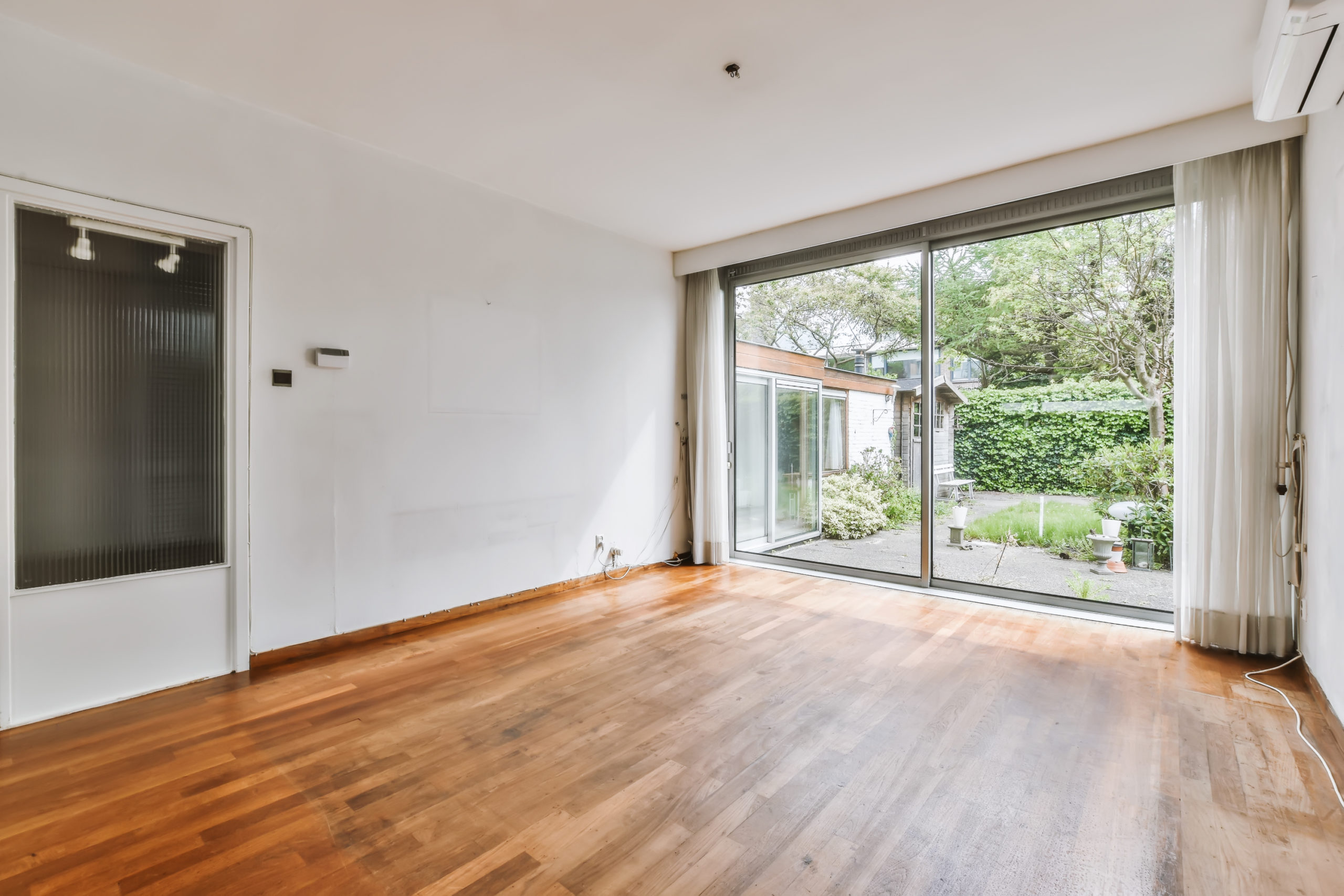 Luxury room with parquet floor