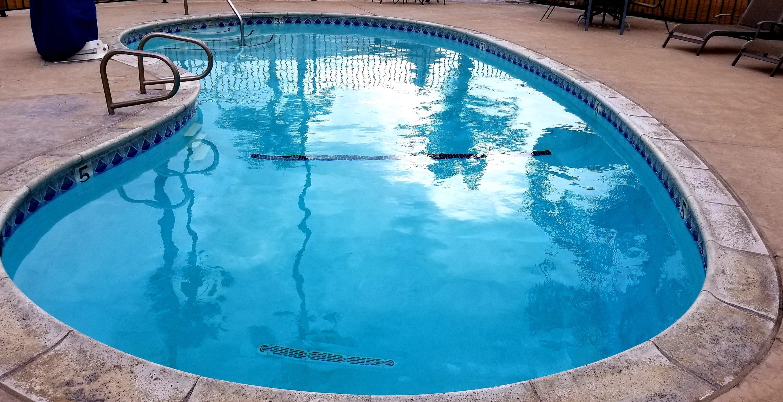 swimming pool 2022 08 01 01 24 11 utc
